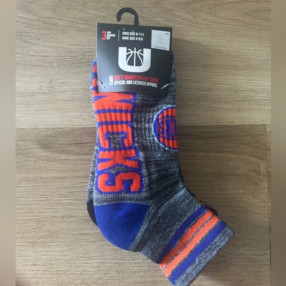 NBA New York Knicks Kids Quarter Cut Socks 3-Pack Size 9–11L (Shoe 4–9.5)- NWT